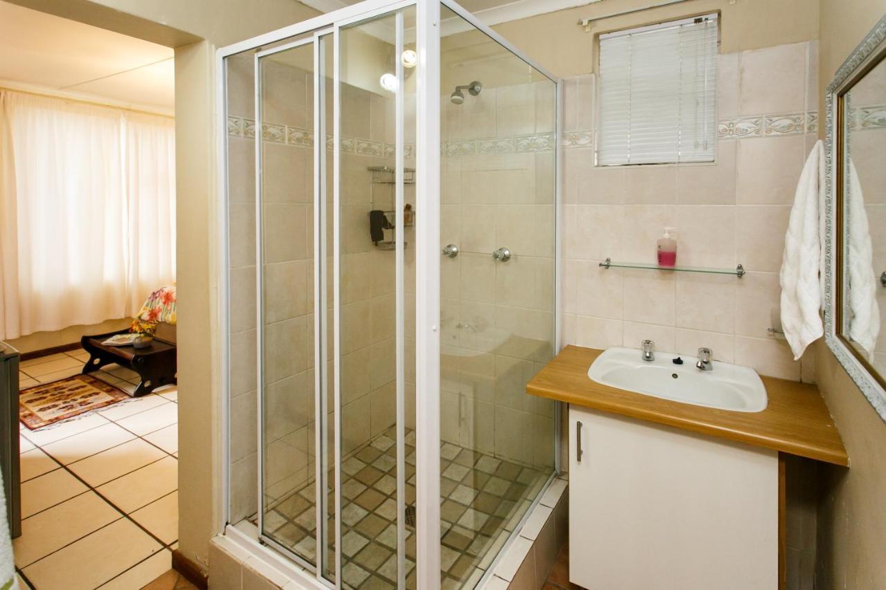 Langenhoven B&B Oudtshoorn Kültér fotó